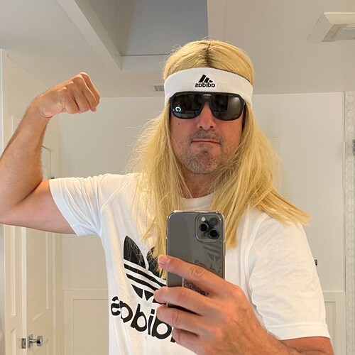 Just'a good ol' boy
Never meanin' no harm