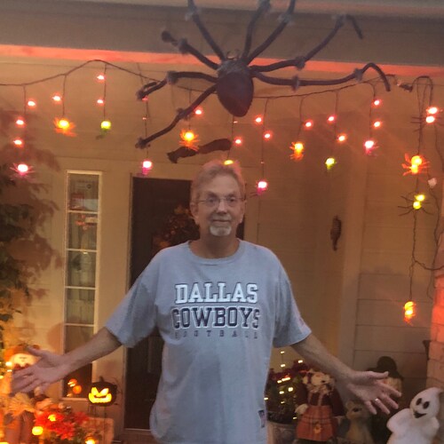 Texan patriot. we must stick together. pureblood.  Let’s go Brandon! I’ve got everything I need right here at home