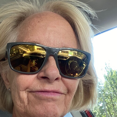 Patriot, conversative Mom who loves family, faith and country (as it used to be)
Hate the sugars 👎