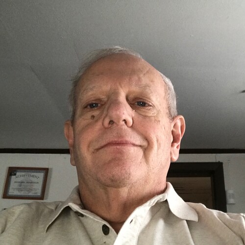 retired IT management and PM manager.  Ran for Congress in 2008 as Independent in Illinois but very conservative.