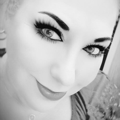 Loves: Jesus, husband, kids, grandkids; animals; FREEDOM.