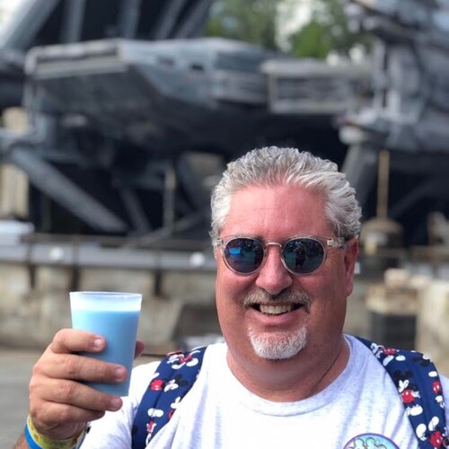 Christian, Executive Director Afterschool America, YouTuber, Sports Fan, New Dividend & Crypto Investor