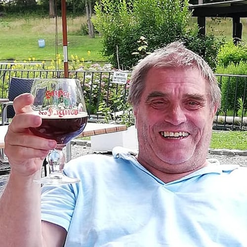 Journaliste/photographe sportif et artiste peintre