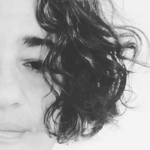 Sou sonho do Excelso Criador, humilde vaso projetado por suas Mãos, animado pelo Sopro de suas Narinas, cuja existência ...