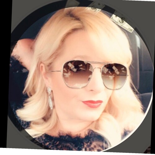 Christian, Wife, Mom & Patriotic American