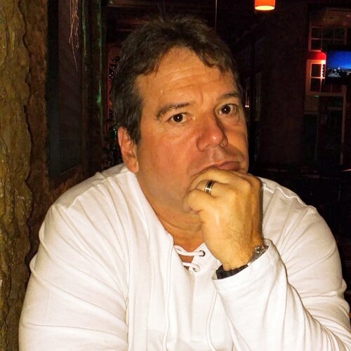 Tiozinho de pavio curto. Falo o que penso e que se dane o politicamente correto. #BolsonaroAte2026 #Conservative #MAGA #...