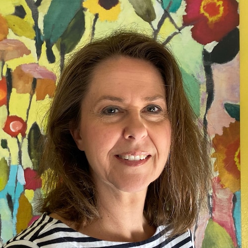 Wife, Mom of 4, Autism Warrior Mom, & Patriot. Love God, my family and my country.