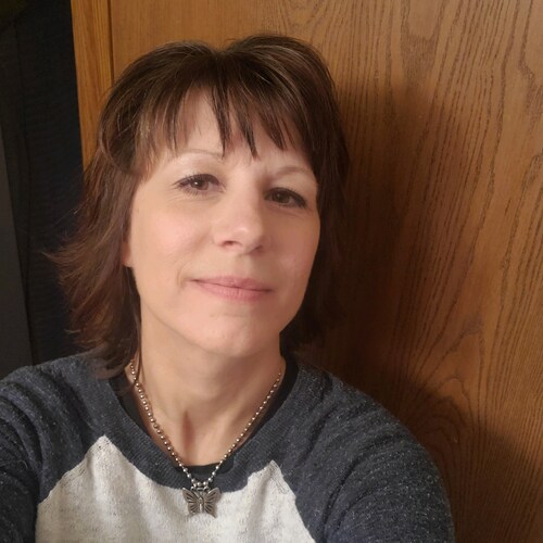 Patriotic, God luvin, Open-minded, LOYAL, Independent, Hippie Chick❣☮🌟🇺🇲✝️ 
🇺🇲🇺🇲🇺🇲 Constitutional Conservative ...