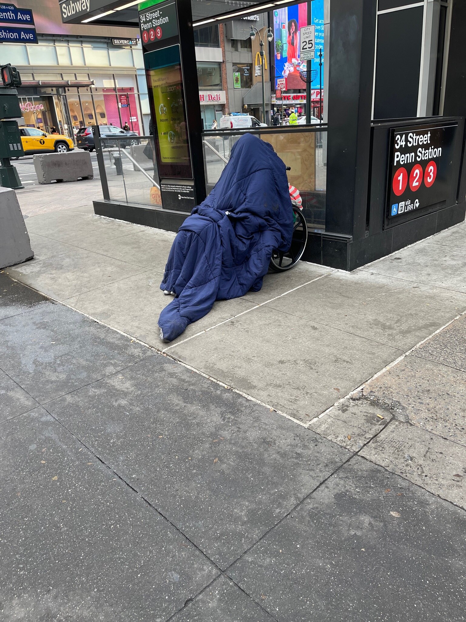 DiBlasio’s NYC.
This is what travelers to NY see when they first emerge from Penn Station.
He very w...