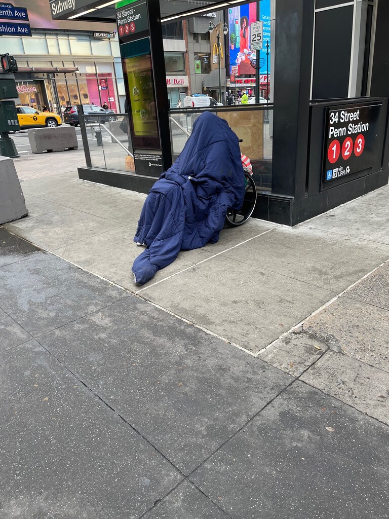 DiBlasio’s NYC.
This is what travelers to NY see when they first emerge from Penn Station.
He very well could be dead.