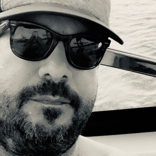 Catholic, Conservative, Dad, and Texas Native. Car guru, I buy any kind of Cars/Trucks/SUV’s, 210-389-4898.