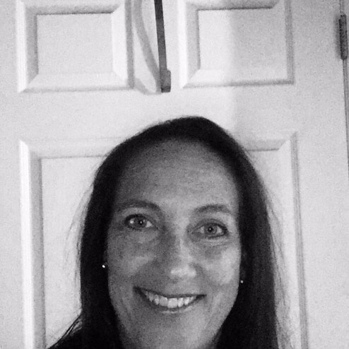 Married Mother of three. University of Florida graduate in B.S. Wildlife Ecology. Love God and Love My Country.