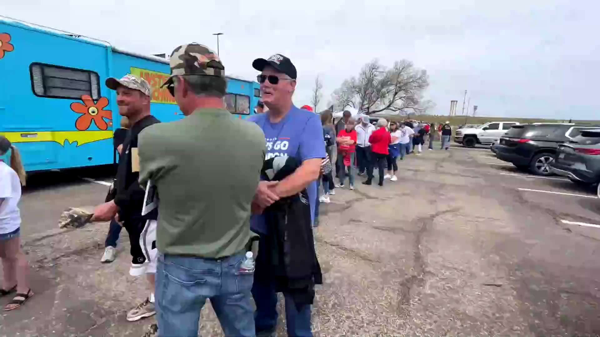 LINE SHOT 🎥 
📍Trump rally in Casper, Wyoming