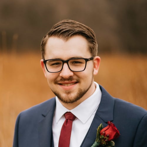 Founder of Pages of Light | Conservative Christian, Husband, Avid Reader, Classical Music Aficionado, CS:GO Enthusiast