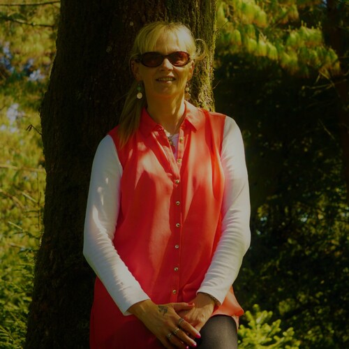 Visit MarionORiordan's profile on GETTR. View their posts, photos, videos, and connect with them on the social platform.