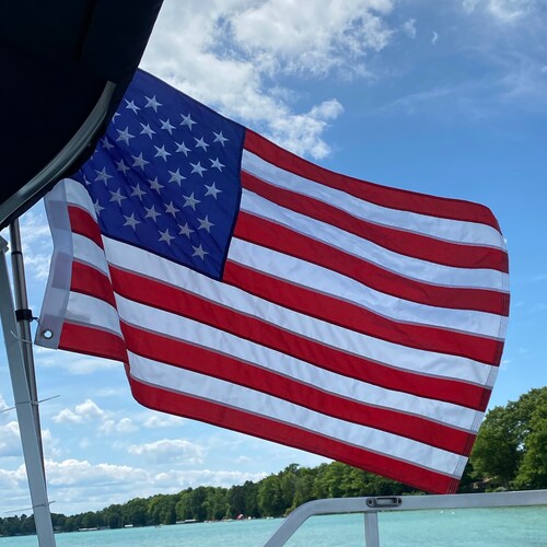 Love God, my family & my country 🇺🇸  Liberty-loving patriot