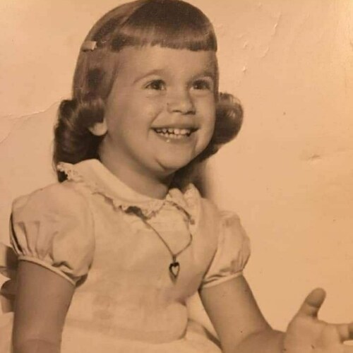 Lover of dark chocolate, Rob, my kiddos, and the Grands