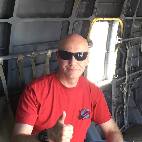 Work in medicine. Believe in America, American flag, hardwork. Like sports, running, coffee, and good books.