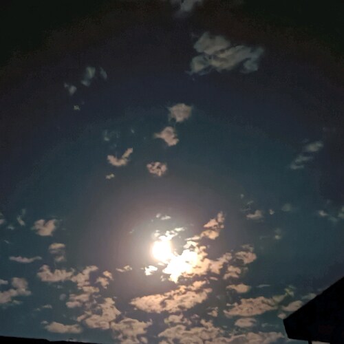 护照余额不足一年。
怎么办？
