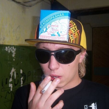 33 💩| He/Him🥒|Bi💕|Person of Short Stature 👨‍👦|Rapper🎤|Cannabis Activist🤙