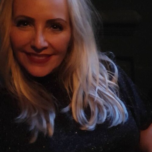 Proud Wife, Mother & Free Thinker. FIGHT FOR YOUR FREEDOM BEFORE ITS TOO LATE "....One has a moral responsibility to dis...