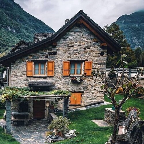 Communism is tumors to the whole society. MAGA, Love Lord, Love America, Love flowers and animals.