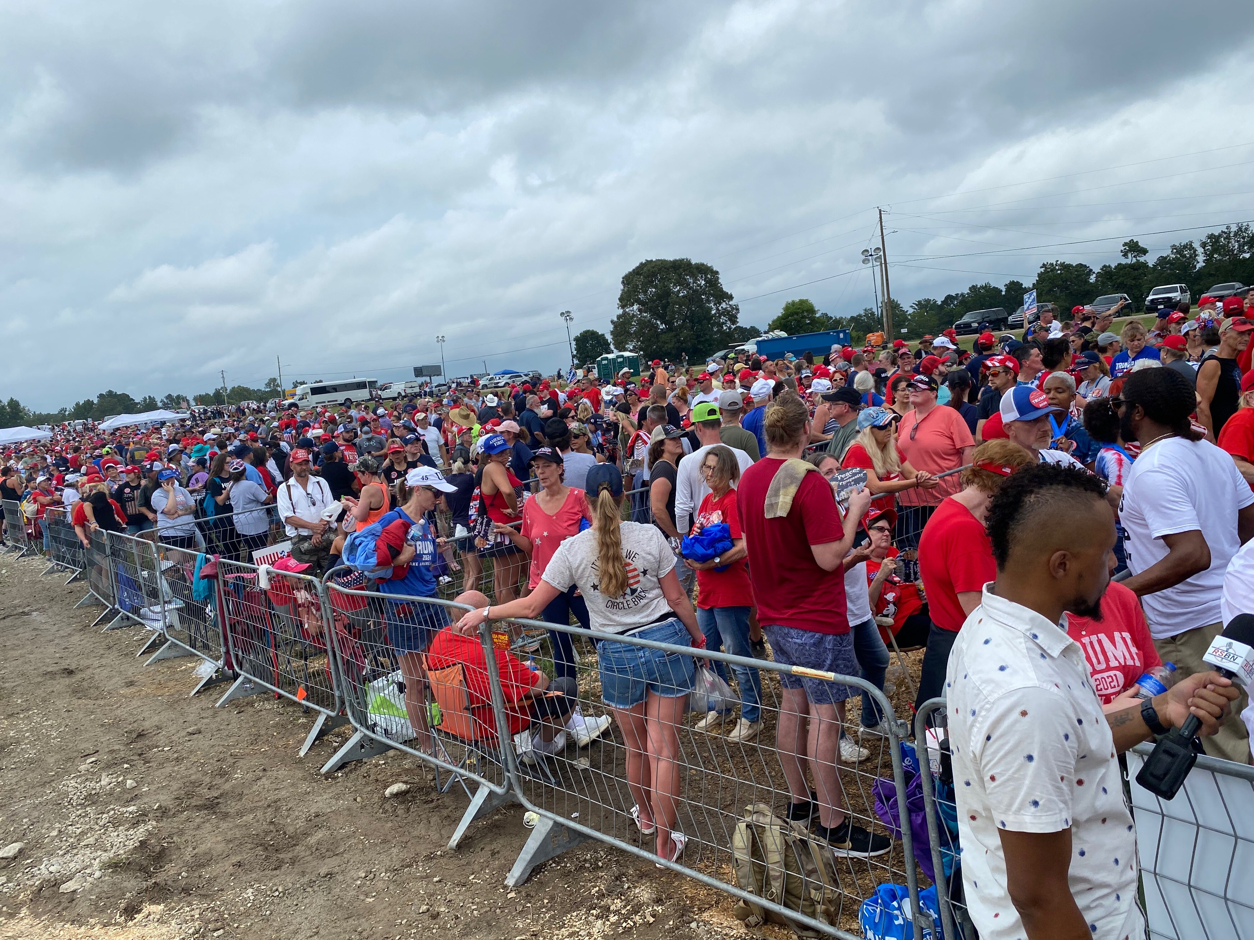 Scene at Trump rally in Cullman, Alabama 📸 @RSBNetwork