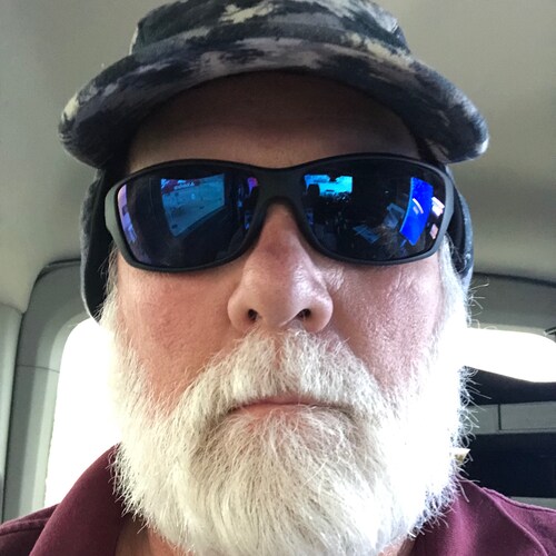 conservative, married, Christian, patriot.🇺🇸🍊