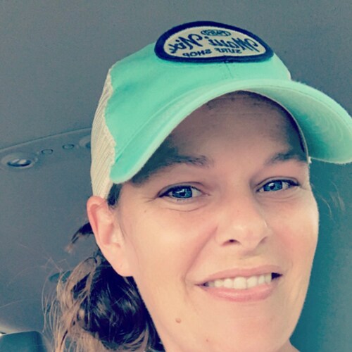 small business owner, America loving, God fearing momma!