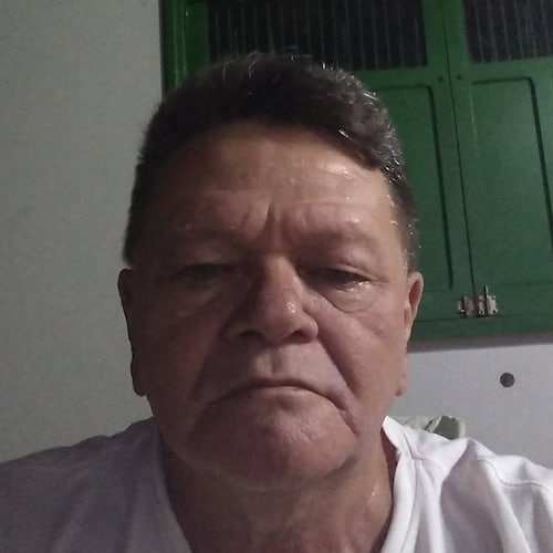 masculino e macho. Bolsonaro sempre. Fora lula!!!