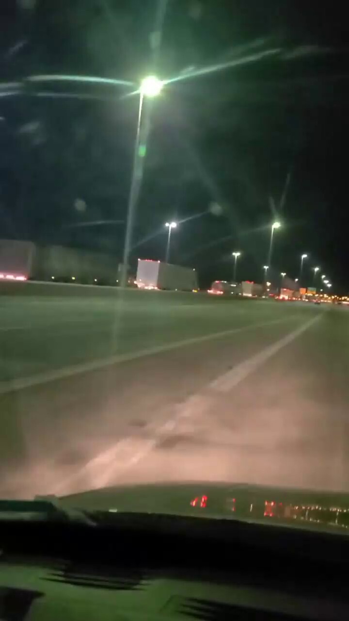 Reports of up to 20,000 US truckers have already passed through the Canadian border heading to Ottaw...