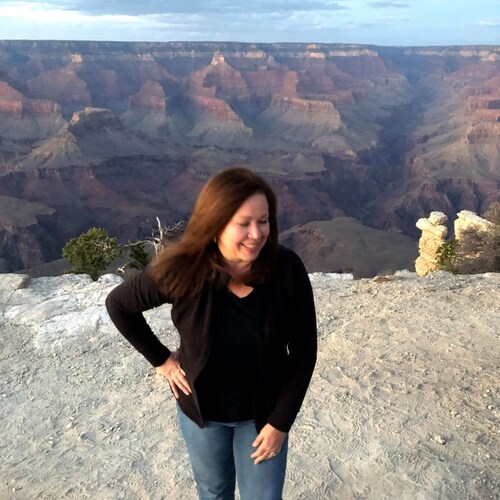 Christian - Wife - Mother of two amazing adults - Conservative - Blue Star Mother -Texan - Proud American. ✝️🇺🇸