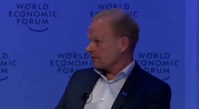 Pekka Lundmark, President and CEO of Nokia at WEF 2022: "Smartphones will become obsolete, all techn...