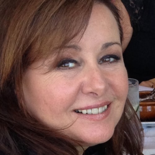 Believer, Wife, Mom, Grammie, small biz owner (http://graziabella.com), gifts of faith, encouragement, hospitality,  @aw...