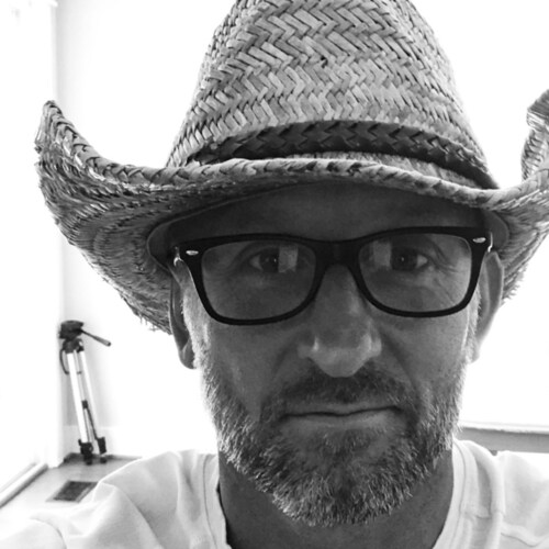 I hate mandates and social injustice. I love family, the almighty and freedom. Oh, and I hate Twitter censorship.