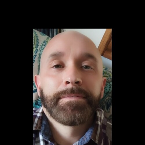 I'm just an average guy, I am a Conservative Republican who is sick of the liberal privilege & liberal hypocrisy! I love melting SnowFlakes!