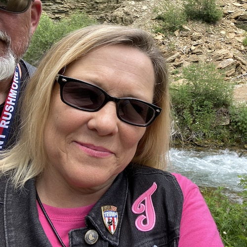 Happily married, Spyder riding, gun-toting, flag waving, Trump-supporting, unfiltered Texas Patriot!
My pronouns are Tru...