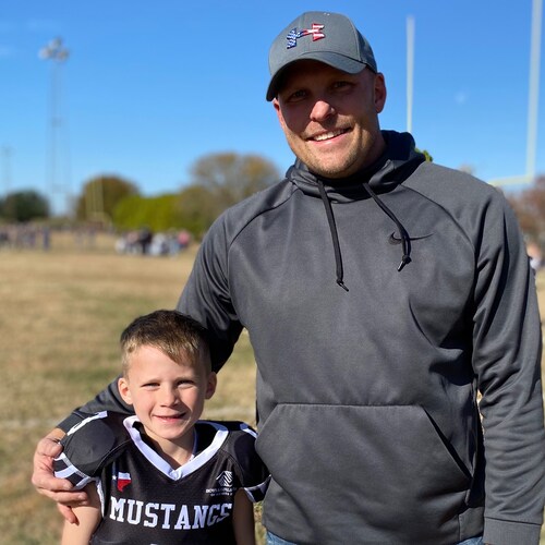 Christian, Father, Conservative, Toxically Masculine sports and hunting enthusiat.