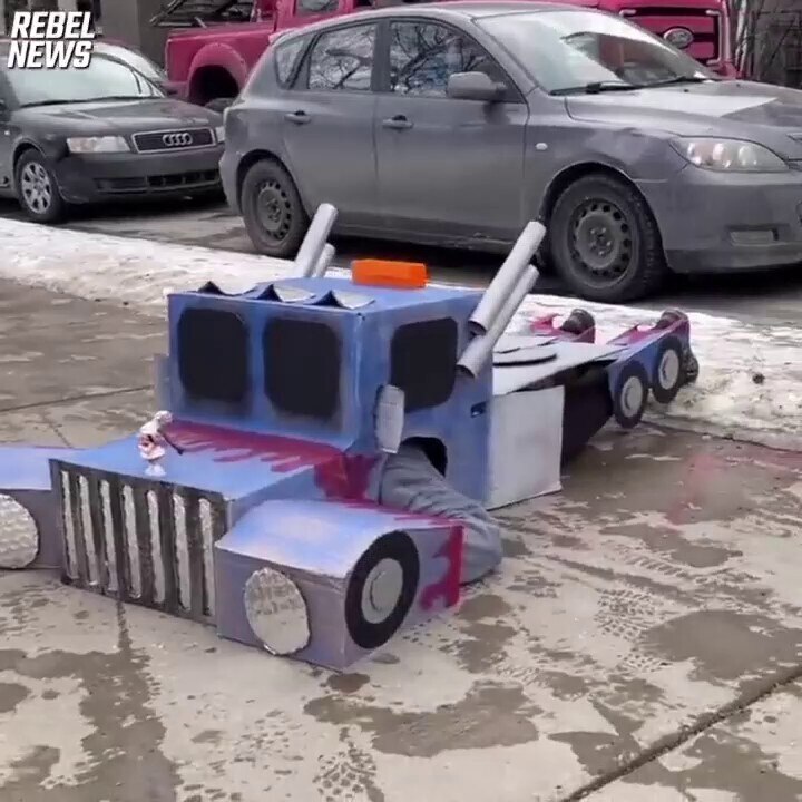 The Transformers have arrived in Ottawa 🤣