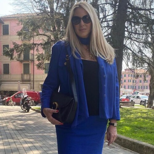 MARRIED 🧐.
I’m Jane Waldie, a foxbit partner. I deals on cryptos trade/management, Invest with #foxbit. 
Tutor :@foxbit...