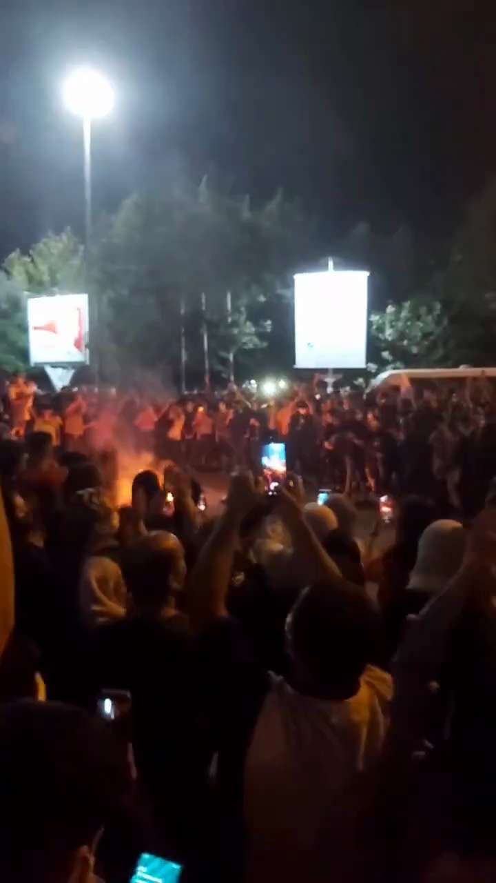Iranian women burning their headscarves tonight as crowds cheer in support, this is real feminism, f...