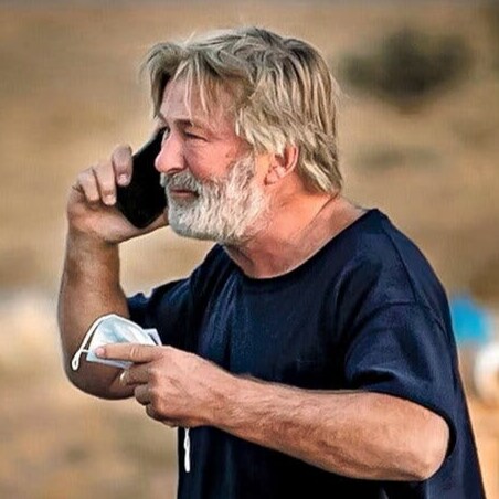 Mediocre father
Mediocre husband
Cryptocurrency enthusiast
History buff
Everyone's best friend