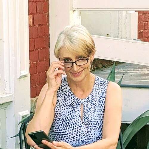 Mom and Ma. Mom of a cancer survivor. Christian. Republican. 2nd Amendment supporter. Back the Blue.