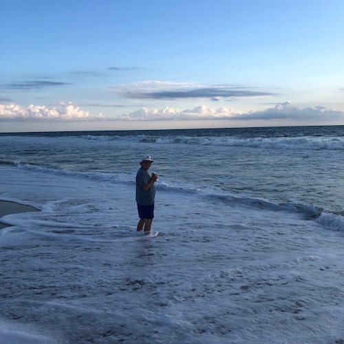 Populist, spent time as a Libtard when I was youngster.  MAGA to the core.