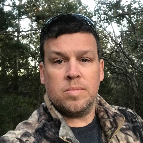 Former Gun Barrel City, TX Council Member. I serve my community with Honor, Courage, &Commitment! Disabled Naval Vet #MA...