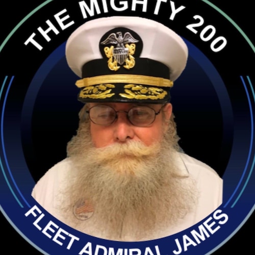 Veteran🇺🇸Founder of #TheMighty200+
Content Curator / Organizer for @JewelsJones  
   #IntheLitterBox with Jewels and Catturd
Monday - Friday 3-4 pm ET