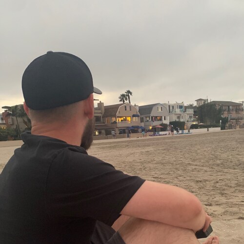 CARefugee turned AZPatriot | Seeking the truth in this F'd up world | #USMCvet