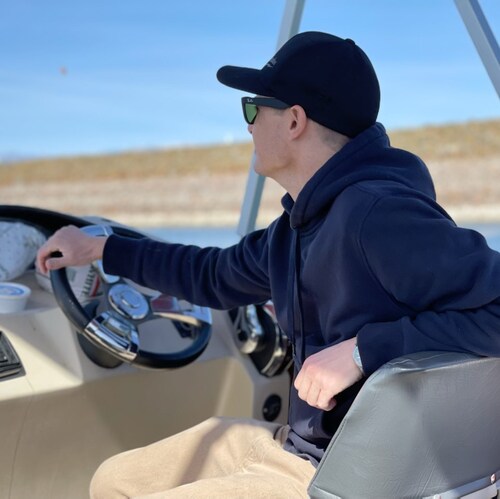 God and Liberty - nothing else matters when you have those two things. Gamer, IT Pro, crypto investor, lover of pit bull...