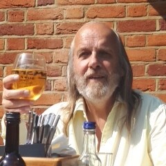 Retired computer programmer, Bon Viveur and general Busy Body.