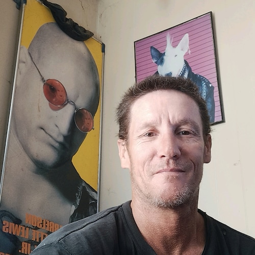 hard core conservative, rather die on my feet than on my knees
I'm mean to wake up the people sleeping, if you don't like salty language don't follow me